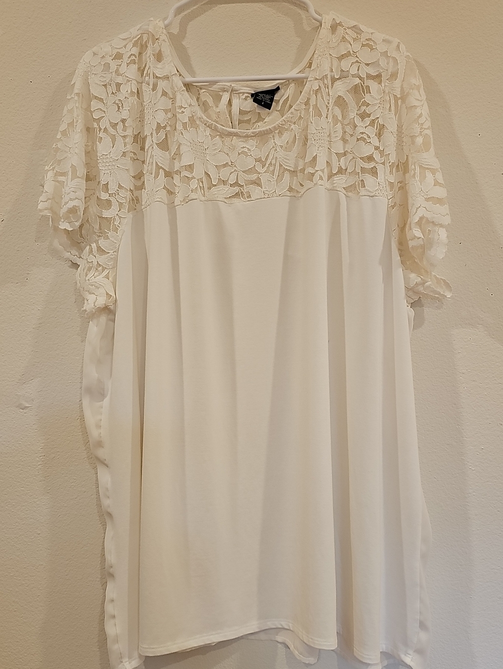 torrid Cream Floral Lace Yoke Blouse